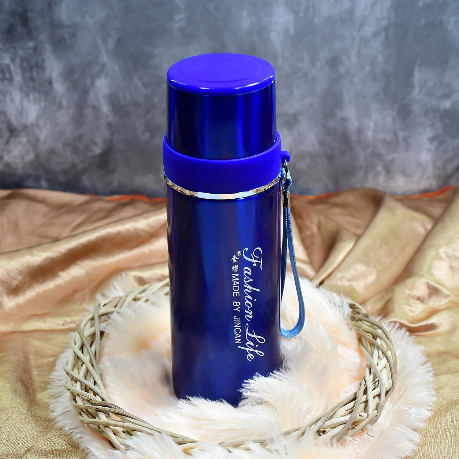 6460 1PC STAINLESS STEEL MIX BOTTLES FOR STORING WATER AND SOME OTHER TYPES OF BEVERAGES ETC. 6460 1PC STAINLESS STEEL MIX BOTTLES FOR STORING WATER AND SOME OTHER TYPES OF BEVERAGES ETC.